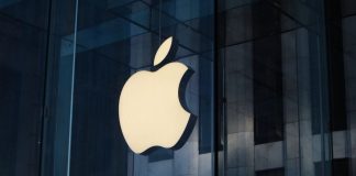 Apple Briefly Reaches $5 Trillion Market Cap for the First Time