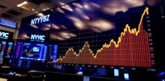 Dow Gains as Treasury Announces Plan to Ease Bond Market Strain